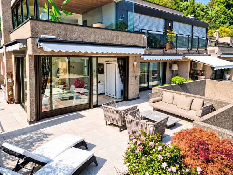 Appartamento di prestigio con terrazza e accesso privato al lago (5)