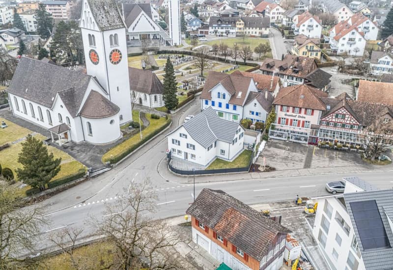 Freistehendes Einfamilienhaus an zentraler Lage (36)
