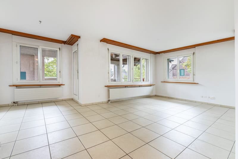 Einzigartige, helle Wohnung mit individuellem Grundriss und zwei Balkonen (2)