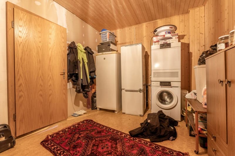 Potenzialreiches Bauernhaus mit drei Wohneinheiten und Scheune (40)