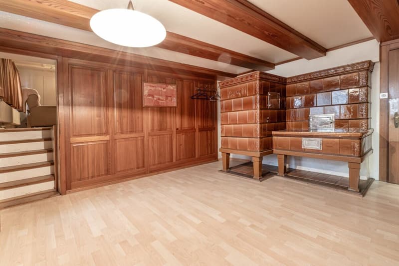 Potenzialreiches Bauernhaus mit drei Wohneinheiten und Scheune (27)