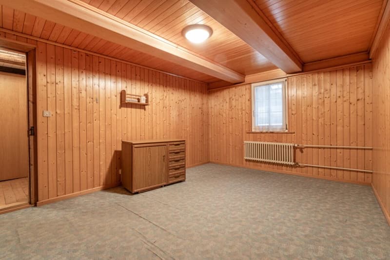 Potenzialreiches Bauernhaus mit drei Wohneinheiten und Scheune (17)