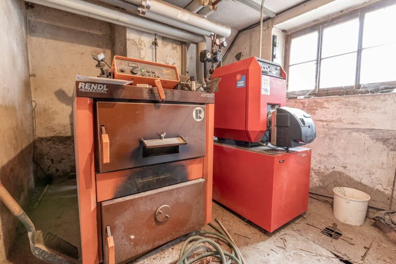 Potenzialreiches Bauernhaus mit drei Wohneinheiten und Scheune (46)