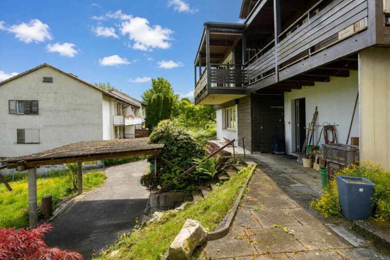 Grosszügiges 8.5-Zimmer-Familienhaus mit viel Platz und Potenzial (6)