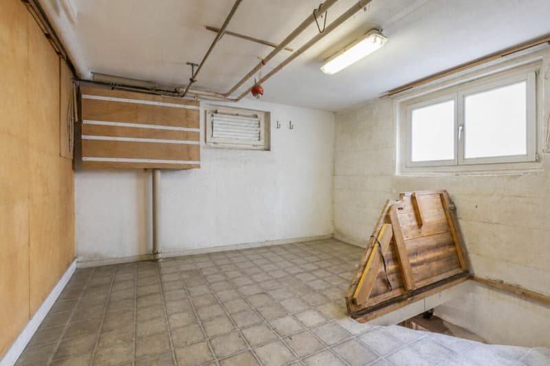 Grosszügiges 8.5-Zimmer-Familienhaus mit viel Platz und Potenzial (18)