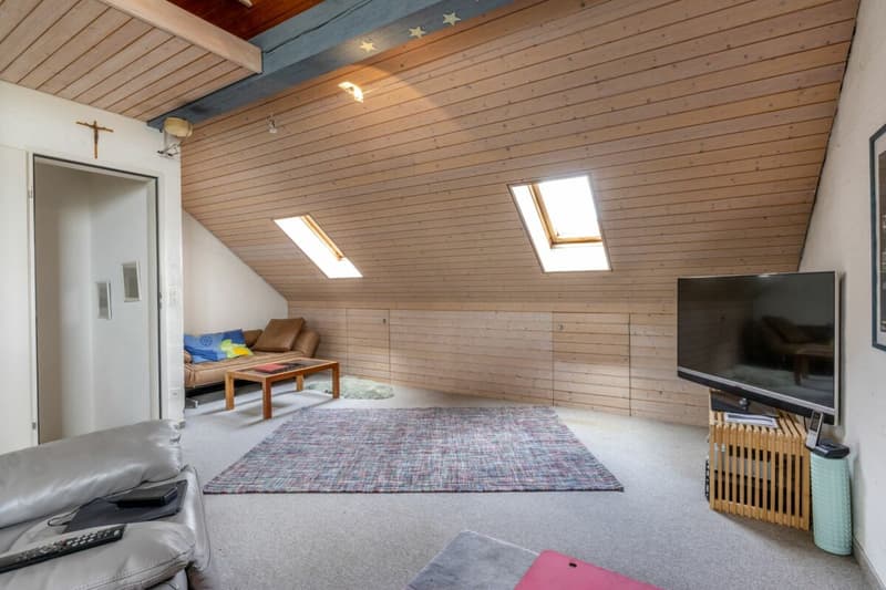 4.5-Zimmer-Eckhaus mit Ausbaupotenzial, grossem Garten und steuergünstiger Wohnlage in Seuzach (24)