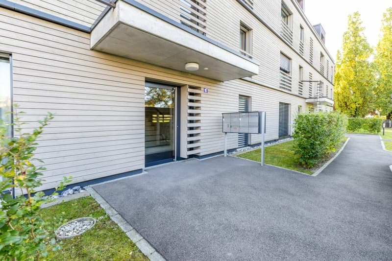 Attraktive 2.5-Zimmer-Gartenwohnung mit Charme (14)