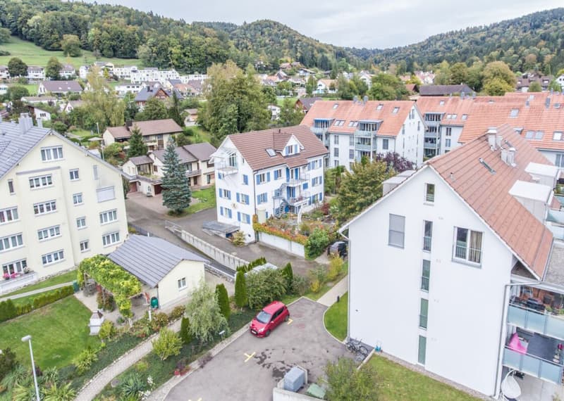 Geräumige 4.5-Zimmerwohnung mit Balkon, Gartensitzplatz und Hobbyraum (2)