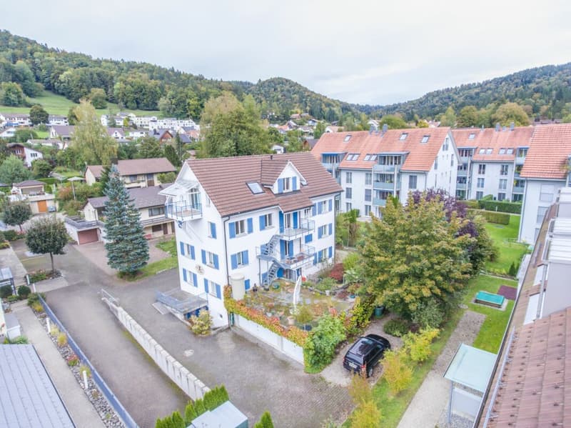 5.5-Zimmer-Dachmaisonettewohnung mit zwei Balkonen und einer Garagenbox (2)
