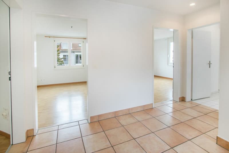 5.5-Zimmer-Dachmaisonettewohnung mit zwei Balkonen und einer Garagenbox (4)