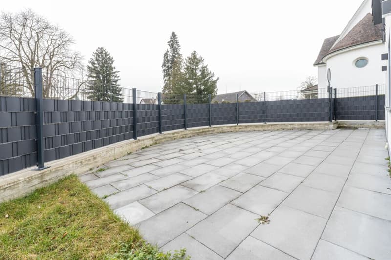Freistehendes 7.5-Zimmer-Einfamilienhaus an zentraler Lage (31)