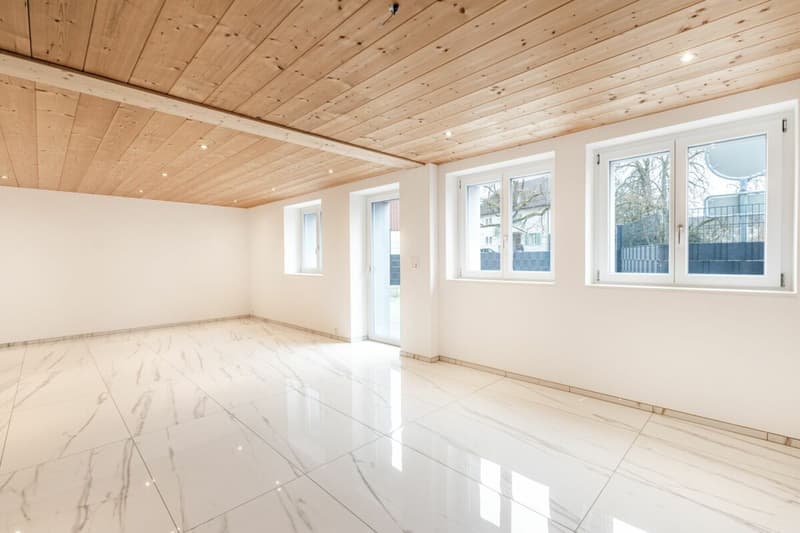 Freistehendes 7.5-Zimmer-Einfamilienhaus an zentraler Lage (7)