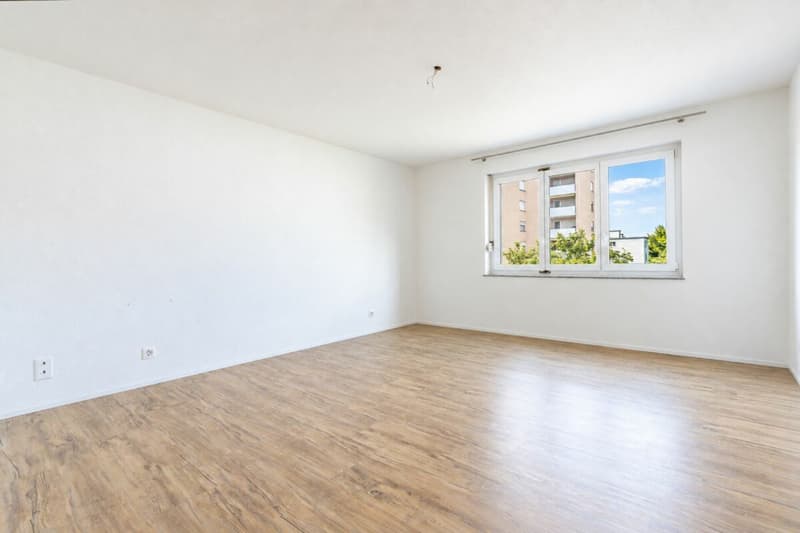 Lichtdurchflutete 4.5-Zimmer-Wohnung mit gedecktem Balkon (8)