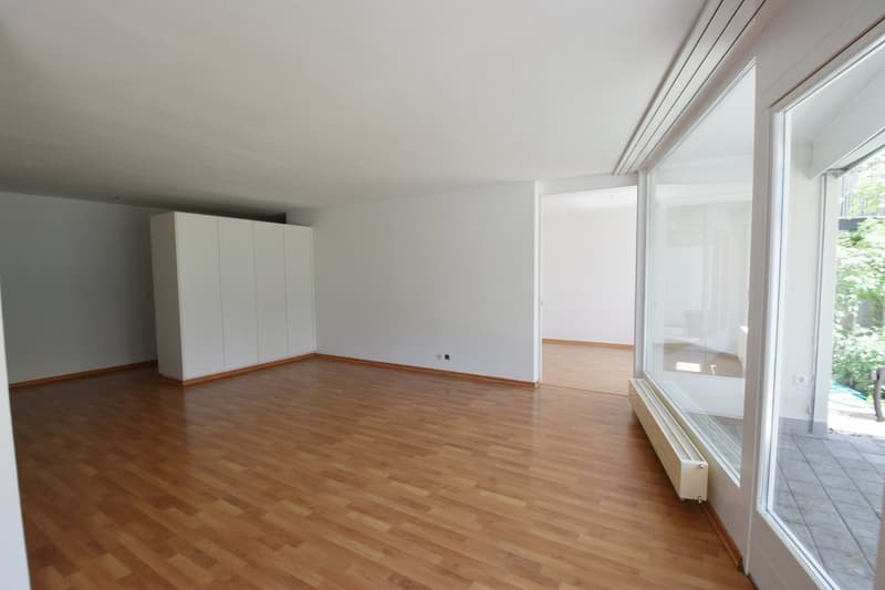 Charmante 5.5-Zimmer-Gartenwohnung an ruhiger Lage in Rikon (4)