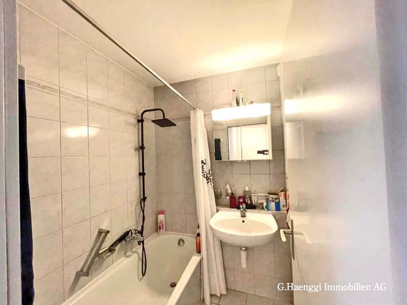 Grosszügige, helle 5 1?2 Zi-Maisonette-Wohnung mit Balkon in der Altstadt (11)