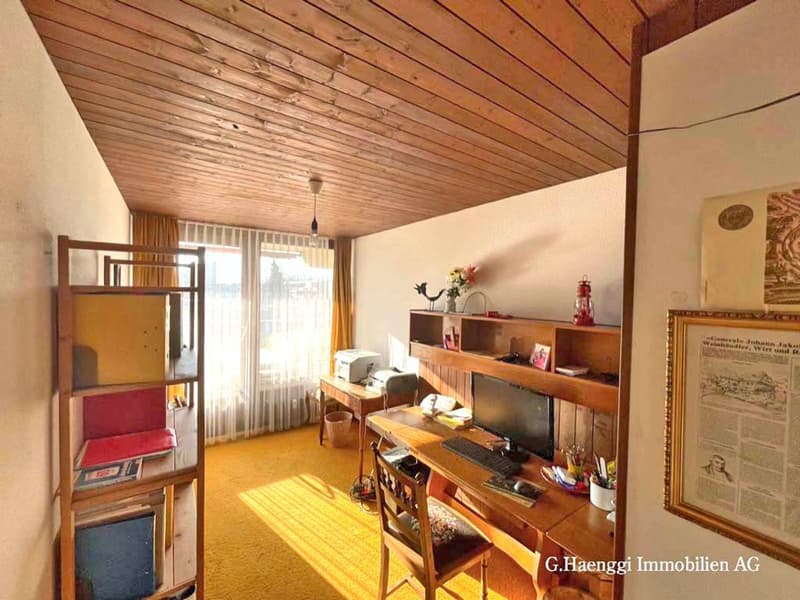 Helle 3 1?2 Zimmer-Wohnung mit zwei grossen Balkonen (12)