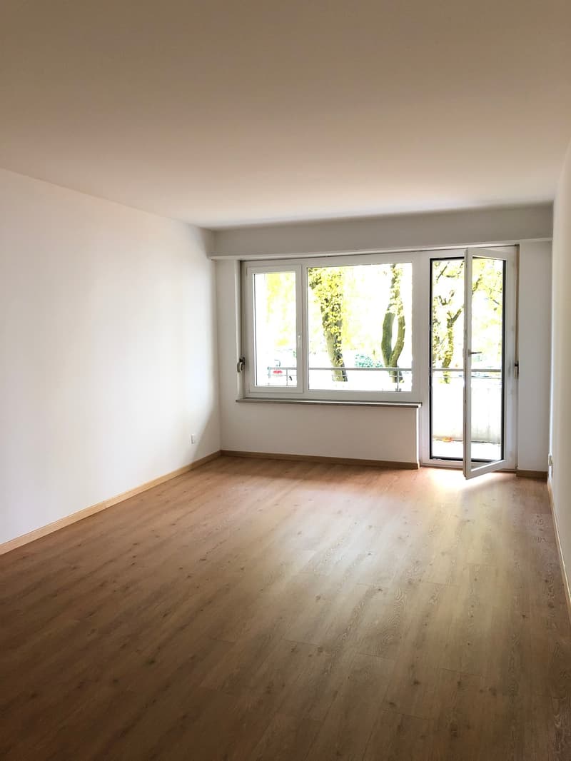 Gemütliche 2-Zimmer-Wohnung mit Balkon in Zürich-Altstetten (8)
