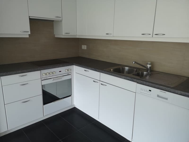 Appartement idéal – Confort, lumière et emplacement parfait à Tavannes!! (4)