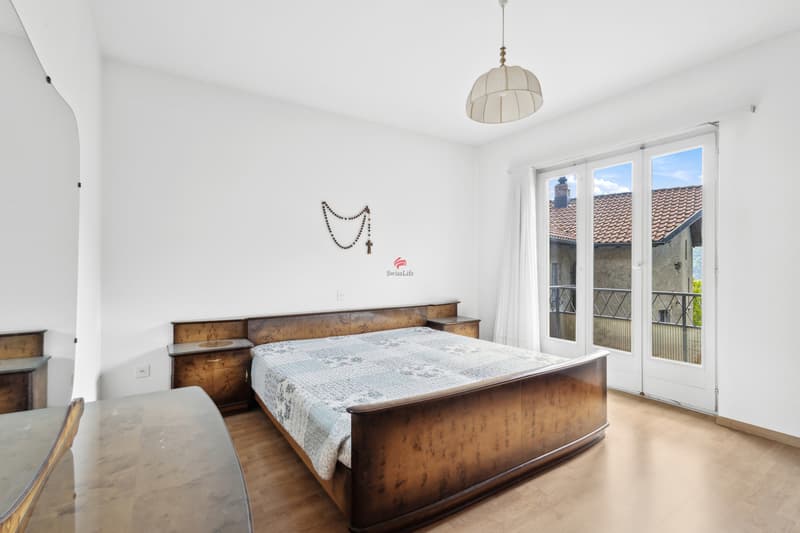 / La camera principale si trova al piano superiore e si condivide il balcone...