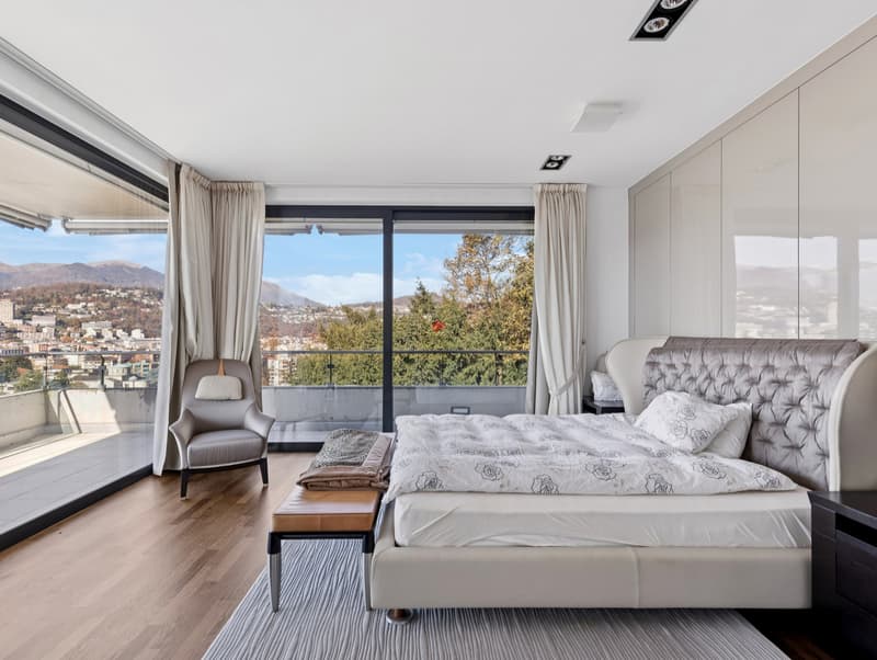 Ikonisches Penthouse mit Dachterrasse und Seeblick (5)