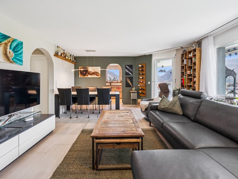 Renovierte Wohnung... mit Panorama-Seeblick! (3)