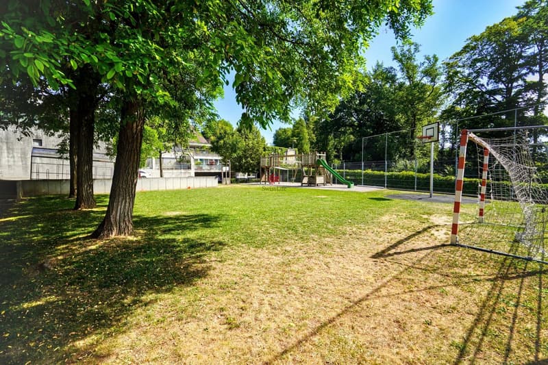 Spielplatz in 2 min Gehdistanz