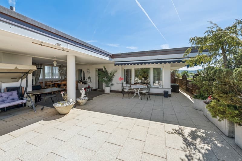 Attikawohnung mit grosser Dachterrasse und Weitsicht in ruhiger Lage von Lenzburg (1)