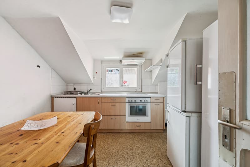 Maison villageoise de 6 appartements et 10 places de parc avec grange (5)