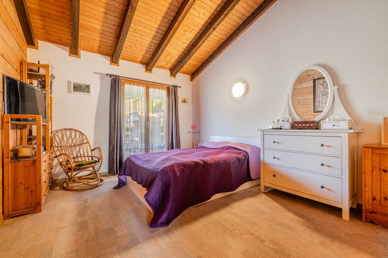 Rückzugsort im Grünen - Charmantes Chalet mit viel Umschwung (12)