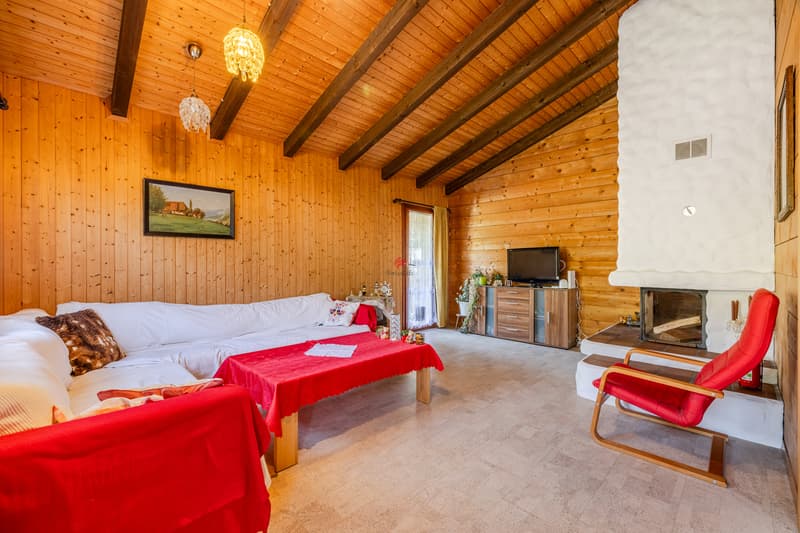 Rückzugsort im Grünen - Charmantes Chalet mit viel Umschwung (5)