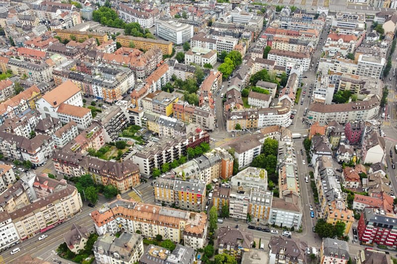 Moderne Stadtwohnung mit historischem Charme (10)