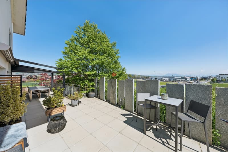 Panorama Doppeleinfamilienhaus mit See- und Bergsicht (12)