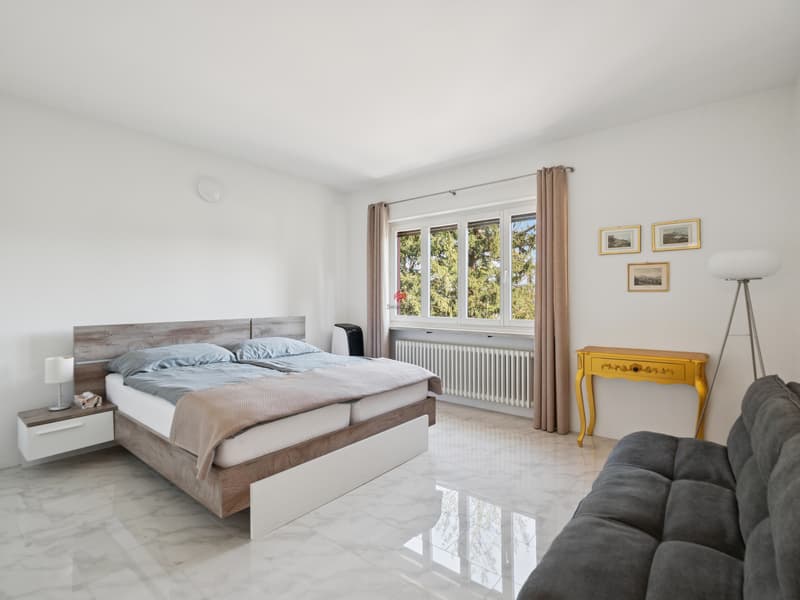 Zeitlose Luxusvilla mit Einliegerwohnung (7)