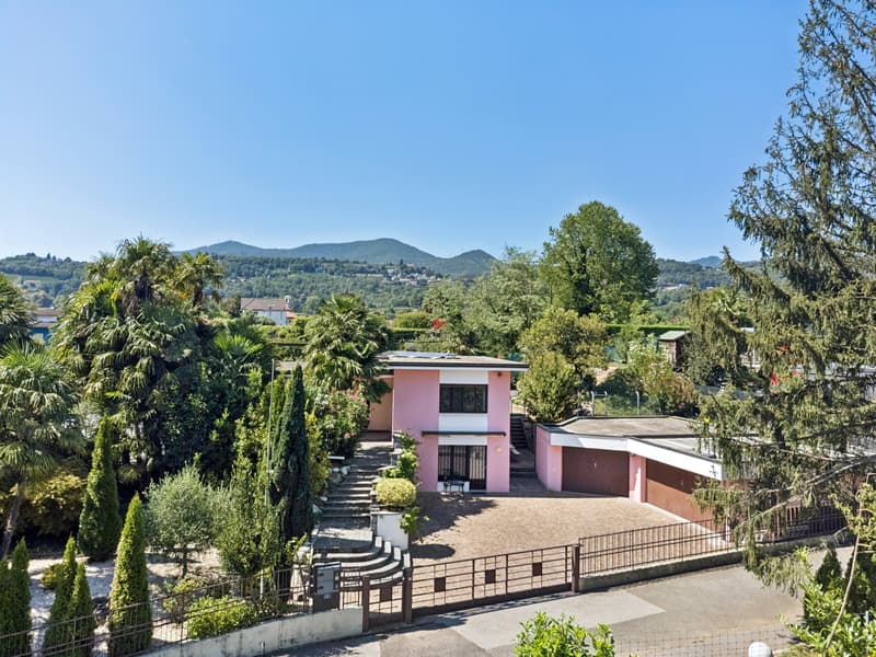 Zeitlose Luxusvilla mit Einliegerwohnung (13)