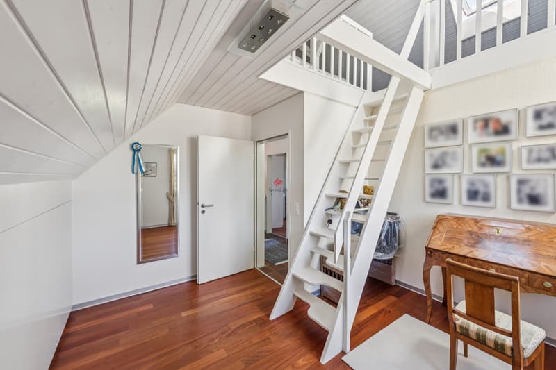 Doppeleinfamilienhaus mit Pool und Wintergarten (9)