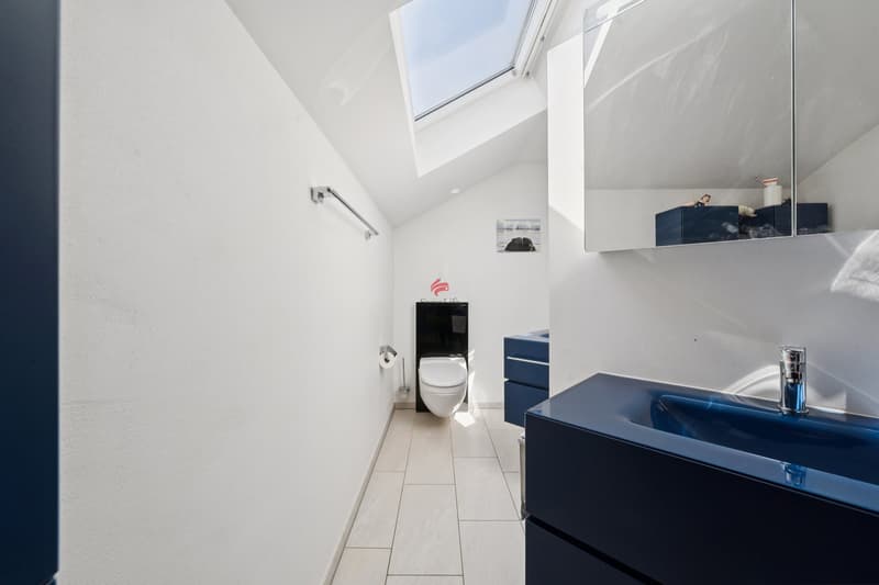 Einfamilienhaus mit Seesicht und Ausbaupotential (10)