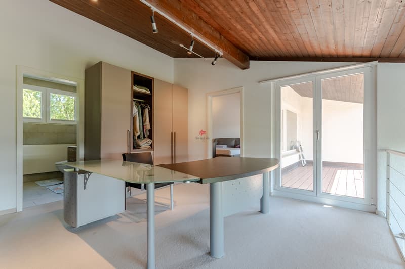 Vorplatz im OG (Galerie)