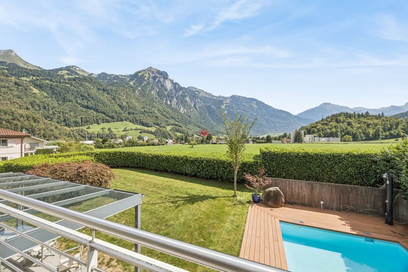 Wohntraum mit Pool und Bergsicht (9)