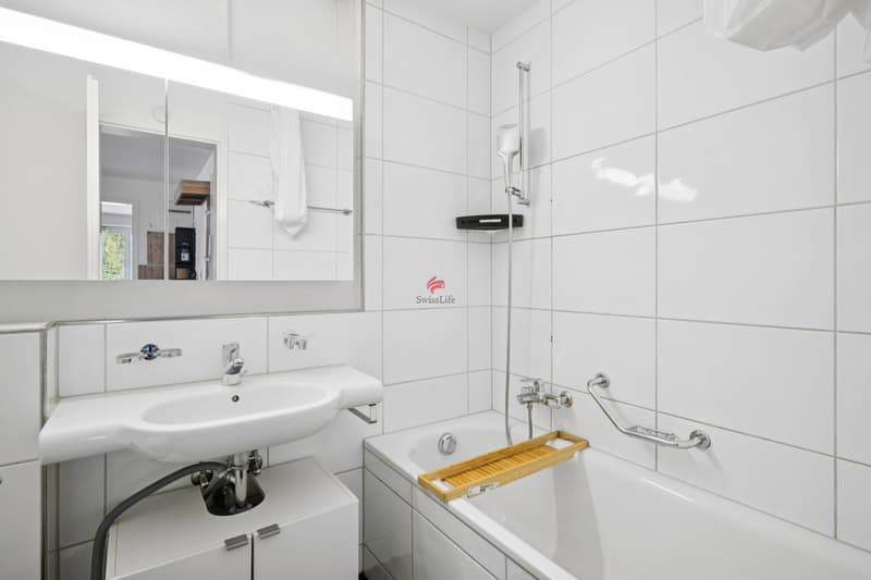 Attraktives Zuhause mit Balkon und Parkmöglichkeiten (10)