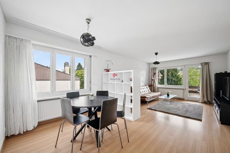 Attraktives Zuhause mit Balkon und Parkmöglichkeiten (3)