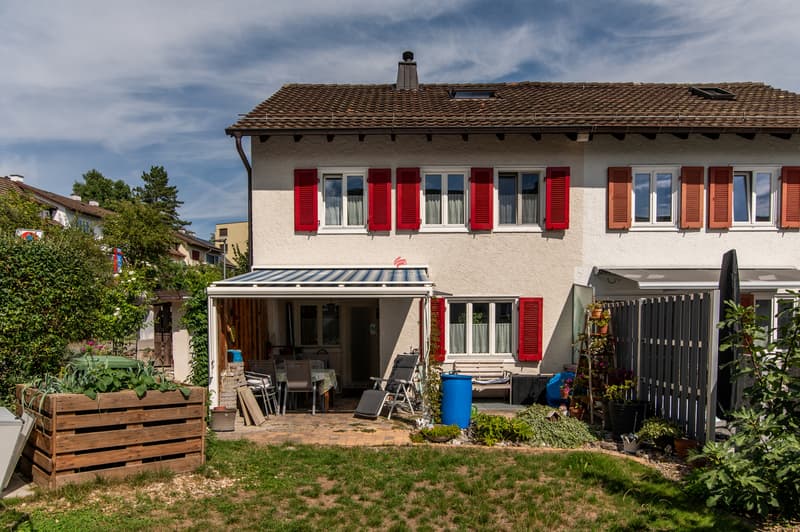 Sitzplatz mit Garten