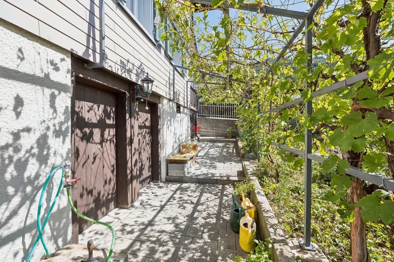 Zweifamilienhaus mit zusätzlichem Ausbaupotenzial (2)