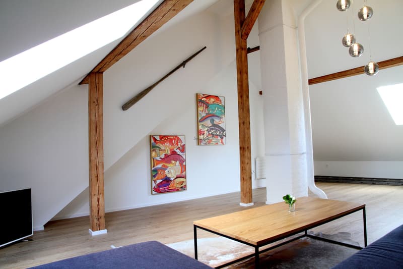 Dachgeschoss, Westseitig wäre mit einer Dachgaube oder einem Dachbalkon auch Seesicht möglich