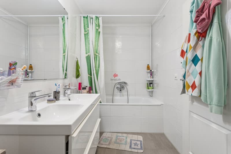 / Salle de bains à l'étage