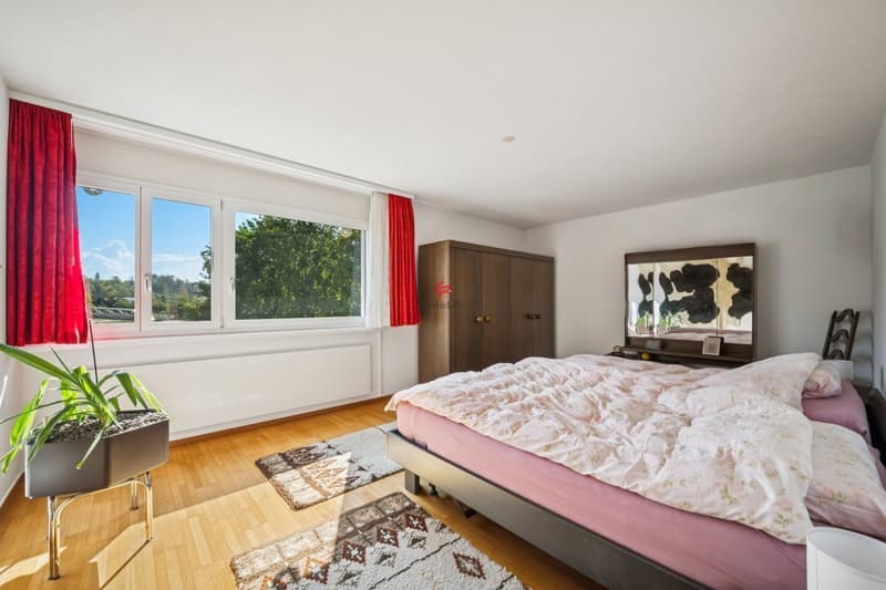 Schlafzimmer mit Blick ins Grüne