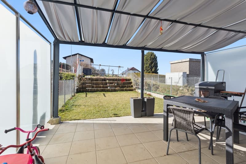 / Terrasse couvert avec jardin privatif