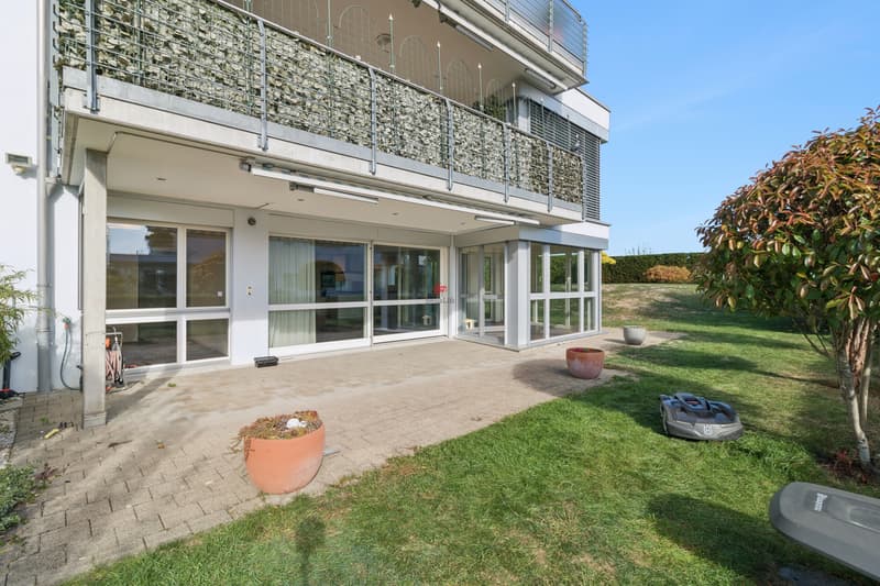Grosszügige 5.5-Zimmer-Gartenwohnung mit Wintergarten in Zumikon ZH (4)
