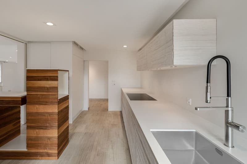 Grosszügige 8.5-Zimmer-Wohnung Watt (4)