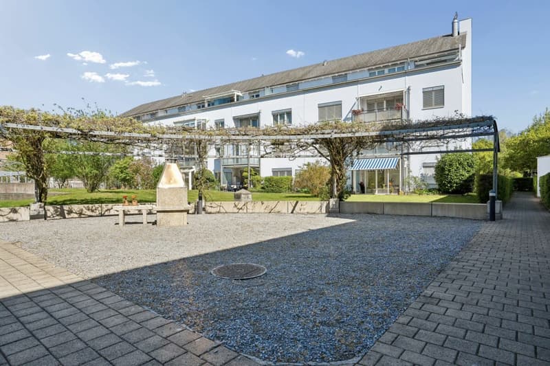 Über den Dächern von Kloten - Wohnen mit Weitsicht, das zu jeder Jahreszeit begeistert (10)