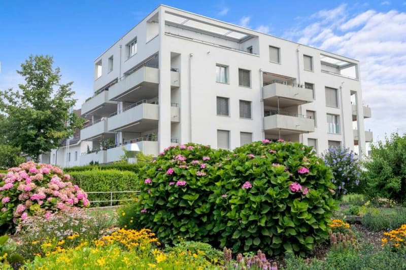 Exklusive 4.5-Zimmer-Attikawohnung - Luxusausbau, Designer-Küche & zwei Terrassen im Zentrum von Kloten (20)